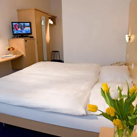 Cresta Hotel