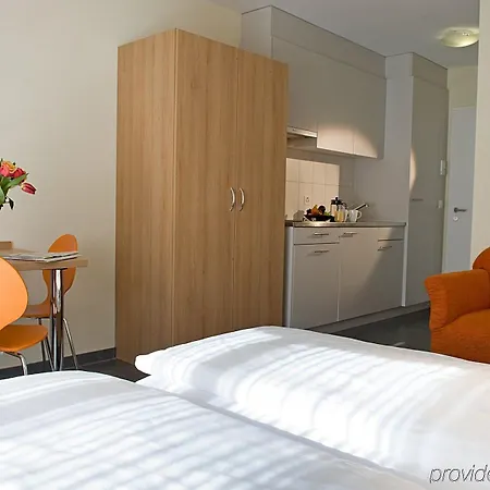 Hotel Cresta 3*