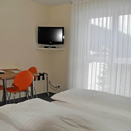 Hotel Cresta 3*
