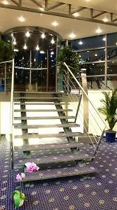 Cresta Hotel