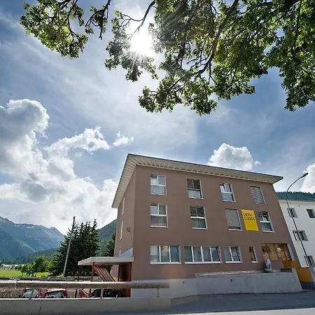 Cresta Hotel 3*