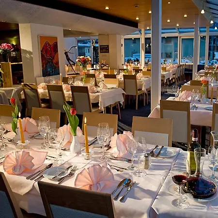 Hotel Cresta 3*